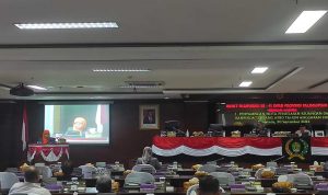 Paripurna DPRD Kaltim 41