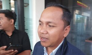 M udin 2402-adv
