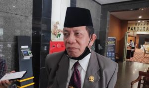 Makmur 2002-adv