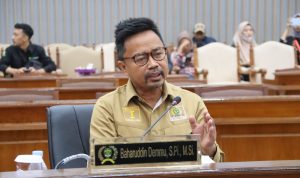 Ketua Komisi I DPRD Kaltim, Baharuddin Demmu (2)