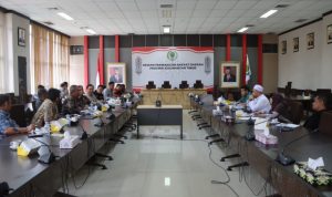 RDP Komisi IV DPRD Kaltim terkait Penerimaan Peserta Didik Baru.