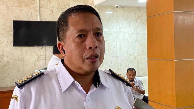 Burhanuddin, Camat Samboja Barat.