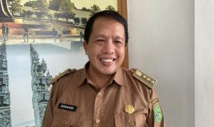 Camat Samboja Barat, Burhanuddin.