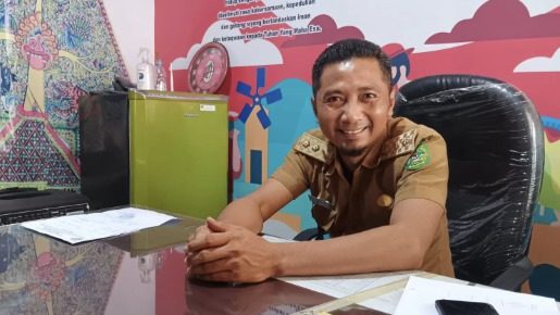 Lurah Maluhu, Tri Joko Kuncoro. (2)