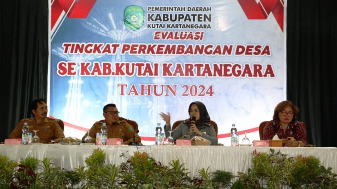 Pemkab Kukar gelar evaluasi tingkat perkembangan desa.