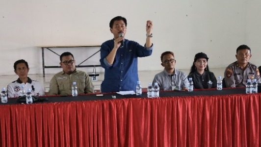 Sekda Kukar, Sunggono, beri sambutan diprogram kartu BPJS Ketenagakerjaan. (dok.)