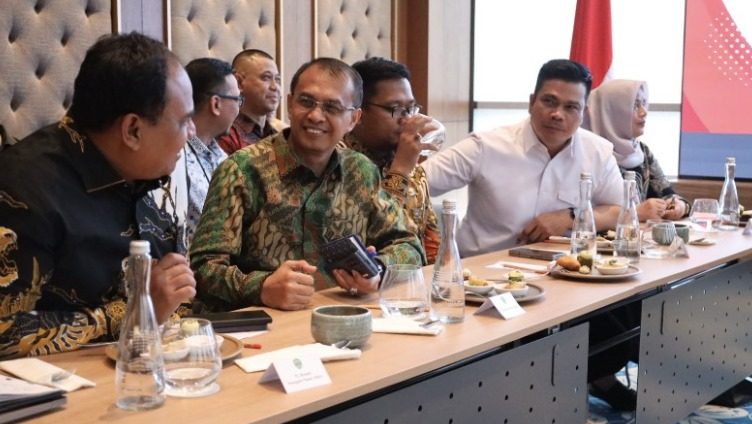 Suasana kunjungan kerja spesifik Komisi II DPR RI di Swissotel Nusantara, IKN.